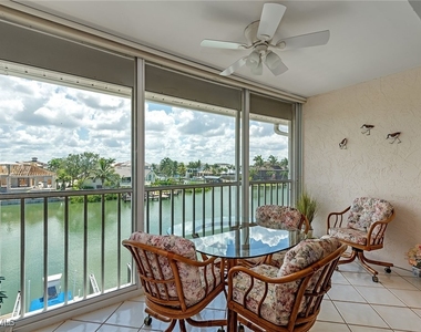 10684 Gulf Shore Drive - Photo Thumbnail 10