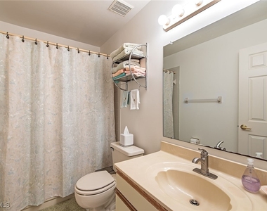 10684 Gulf Shore Drive - Photo Thumbnail 8