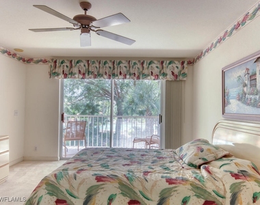 2462 Hidden Lake Drive - Photo Thumbnail 14