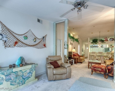 2462 Hidden Lake Drive - Photo Thumbnail 9