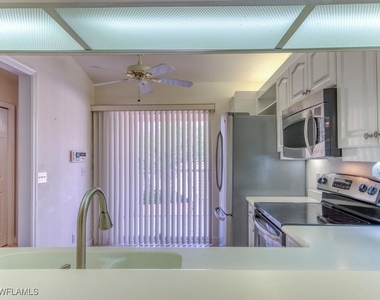 2462 Hidden Lake Drive - Photo Thumbnail 11