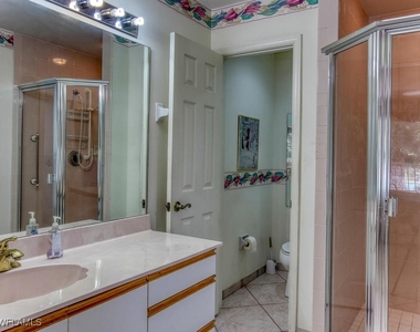 2462 Hidden Lake Drive - Photo Thumbnail 16