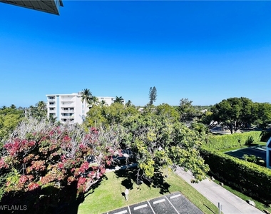 1200 Gulf Shore Boulevard N - Photo Thumbnail 9