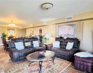 1200 Gulf Shore Boulevard N - Photo Thumbnail 6