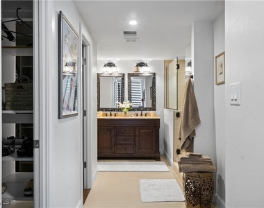 4031 Gulf Shore Boulevard N - Photo Thumbnail 14