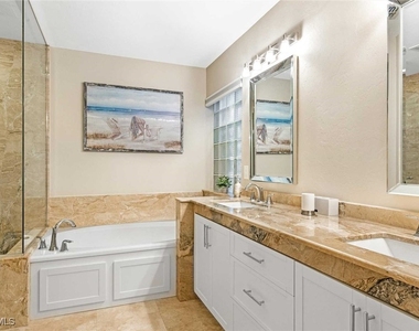 1026 Se 30th Street - Photo Thumbnail 13