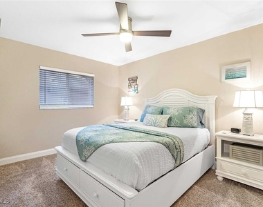 1026 Se 30th Street - Photo Thumbnail 15