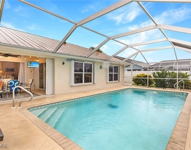 1026 Se 30th Street - Photo Thumbnail 18