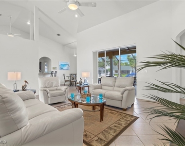 1811 Se 37th Terrace - Photo Thumbnail 31