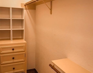 1432 W 21st Street - Photo Thumbnail 23