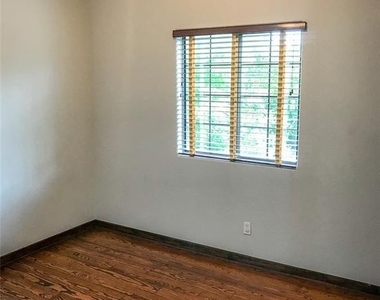 1432 W 21st Street - Photo Thumbnail 22