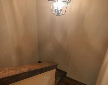 1432 W 21st Street - Photo Thumbnail 11