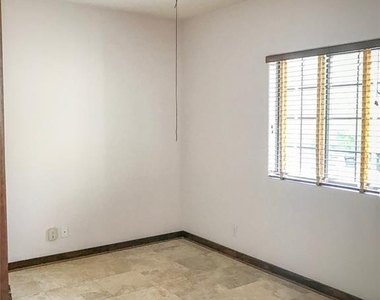 1432 W 21st Street - Photo Thumbnail 21