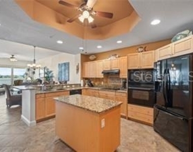 17735 Gulf Boulevard - Photo Thumbnail 10