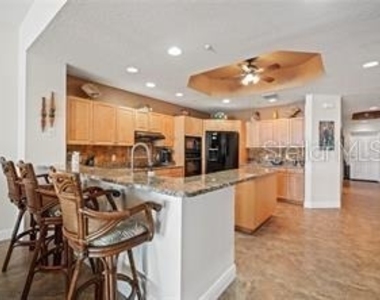 17735 Gulf Boulevard - Photo Thumbnail 9