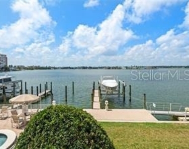 17735 Gulf Boulevard - Photo Thumbnail 3