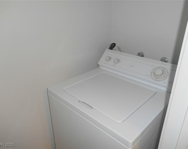 555 Silverado Ranch Boulevard - Photo Thumbnail 13