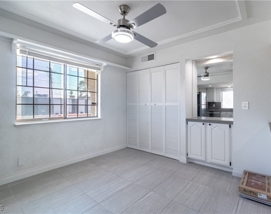 2200 Venus Avenue - Photo Thumbnail 6
