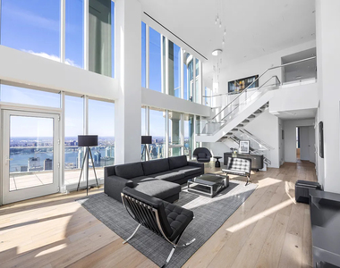 Copy of 242 West 53rd Street, Unit Pha - Photo Thumbnail 4
