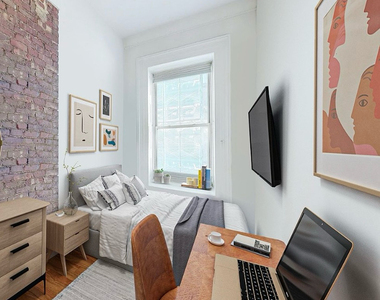 816 Broadway - Photo Thumbnail 3