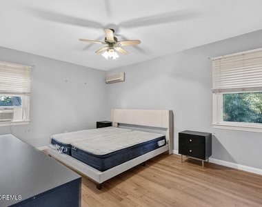 187 Elmwood Road - Photo Thumbnail 32