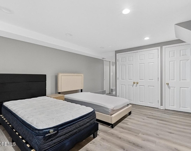 187 Elmwood Road - Photo Thumbnail 27