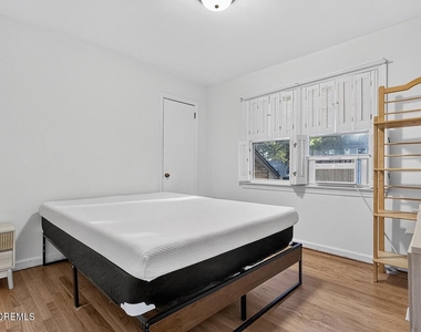 187 Elmwood Road - Photo Thumbnail 36