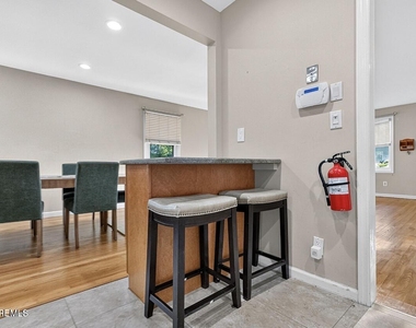 187 Elmwood Road - Photo Thumbnail 22