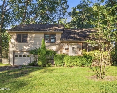 187 Elmwood Road - Photo Thumbnail 12
