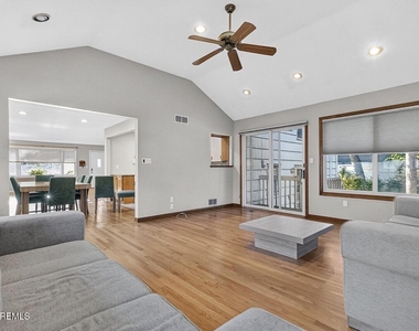 187 Elmwood Road - Photo Thumbnail 14