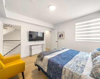 497 N St Andrews Place - Photo Thumbnail 5