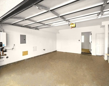 497 N St Andrews Place - Photo Thumbnail 19