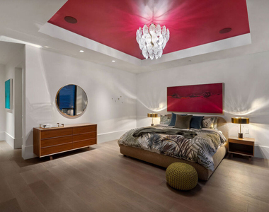8420 W Sunset Boulevard - Photo Thumbnail 17