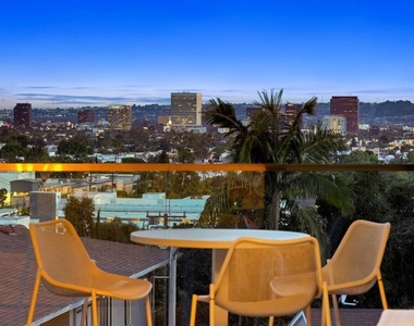 8420 W Sunset Boulevard - Photo Thumbnail 39