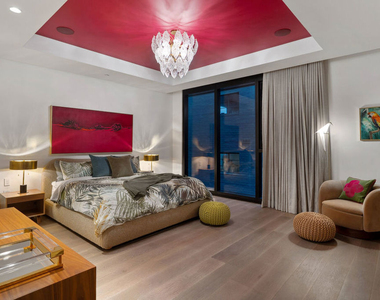 8420 W Sunset Boulevard - Photo Thumbnail 16