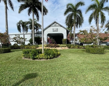6866 Huntington Lane - Photo Thumbnail 24