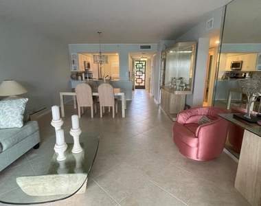 6866 Huntington Lane - Photo Thumbnail 1