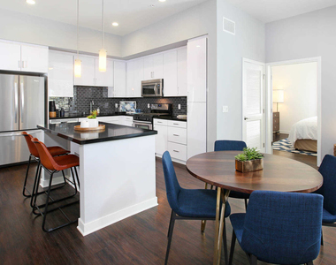 5900 Center Dr - Photo Thumbnail 7