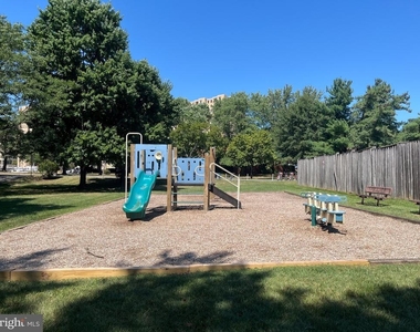 1508 S. George Mason - Photo Thumbnail 35