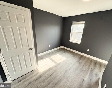 2417 W Jefferson Street - Photo Thumbnail 14