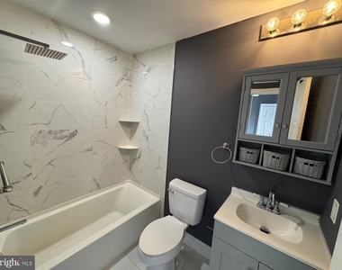 2417 W Jefferson Street - Photo Thumbnail 16