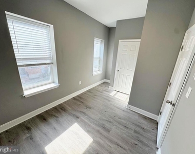 2417 W Jefferson Street - Photo Thumbnail 6