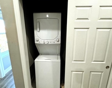 2417 W Jefferson Street - Photo Thumbnail 18