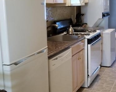 2821 7th Street Ne - Photo Thumbnail 4
