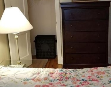 2821 7th Street Ne - Photo Thumbnail 6