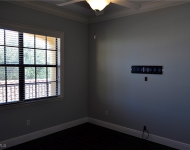 1625 Se 46th Street - Photo Thumbnail 13