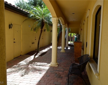 1625 Se 46th Street - Photo Thumbnail 1