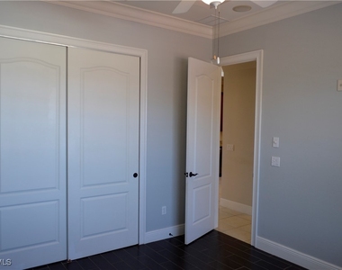 1625 Se 46th Street - Photo Thumbnail 14