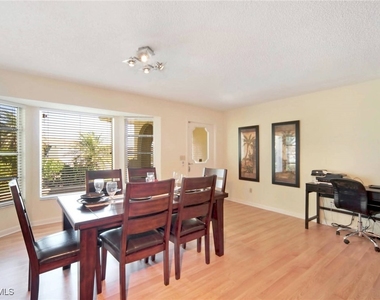 1140 Sw 44th Street - Photo Thumbnail 3