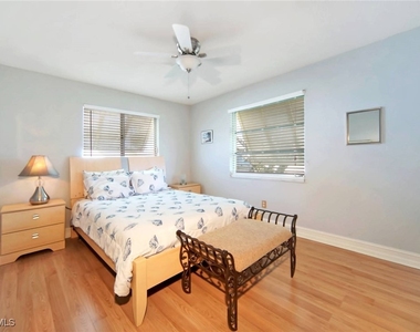 1140 Sw 44th Street - Photo Thumbnail 9
